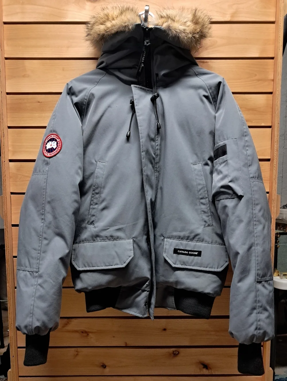 Canada Goose Fur Lined Chillwack Bomber Jacket Size M - Picture 3 of 15